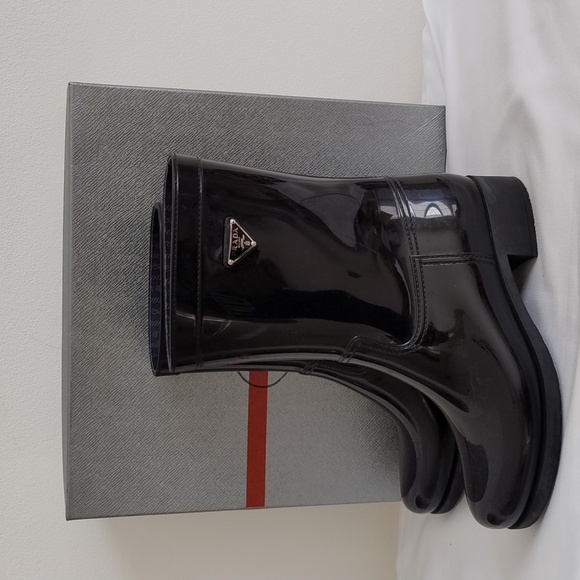 Prada Women's Black logo rain Rubber Boots Size 39/ US 9 - Picture 1 of 10
